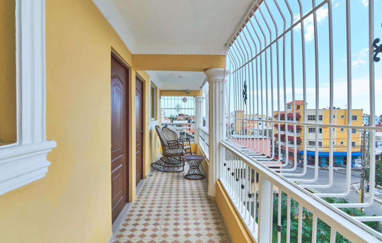 Bnb Tropical Island Aparthotel - Corales Del Sur - Santo Domingo Este Exterior photo